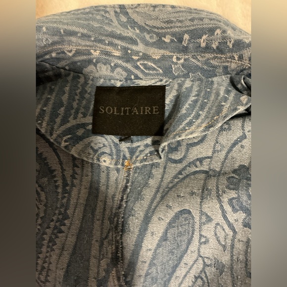 Solitaire Women's Blue Paisley Jacket - Picture 7 of 8
